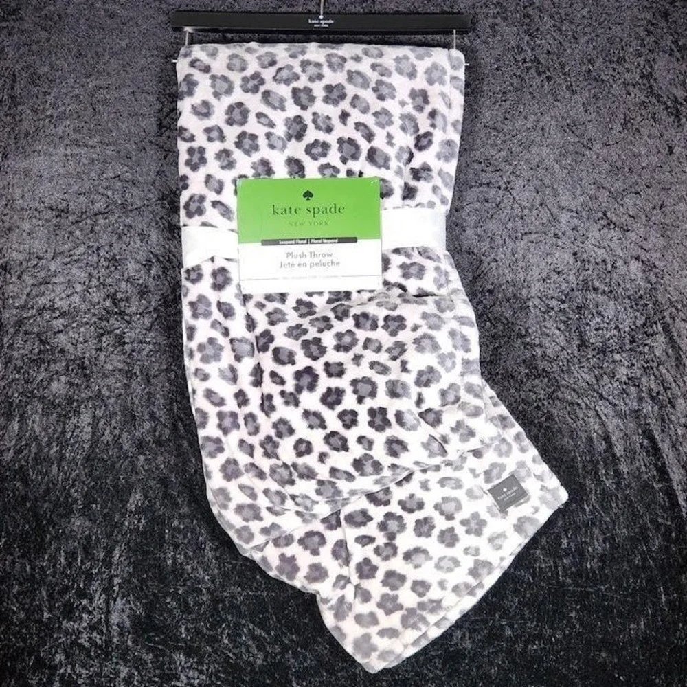 Kate Spade New York Leopard Floral Plush Throw Blanket Grey White 60x70 NEW